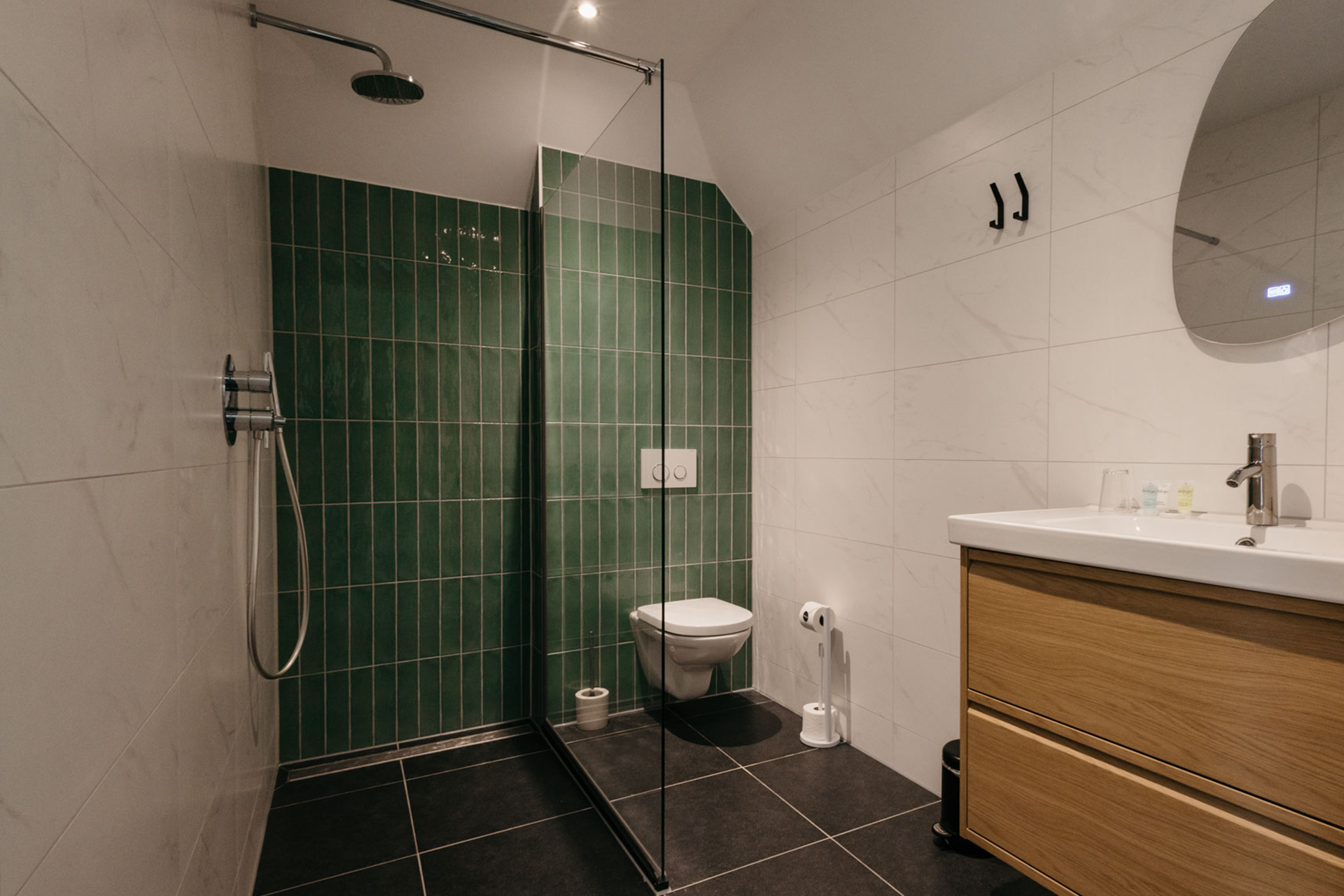 Luxe badkamer met inloopdouche